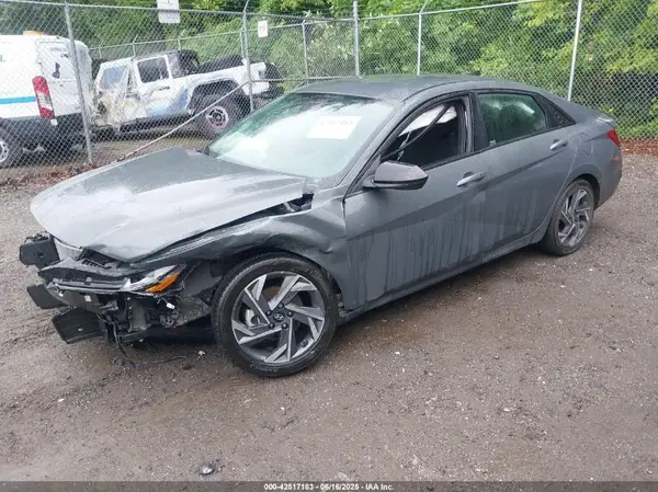 KMHLM4DG1SU876146 2025 HYUNDAI ELANTRA - Image 2