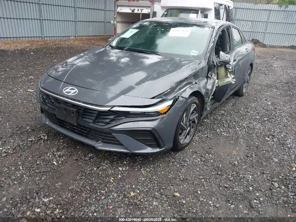 KMHLM4DG1SU876499 2025 HYUNDAI ELANTRA - Image 2