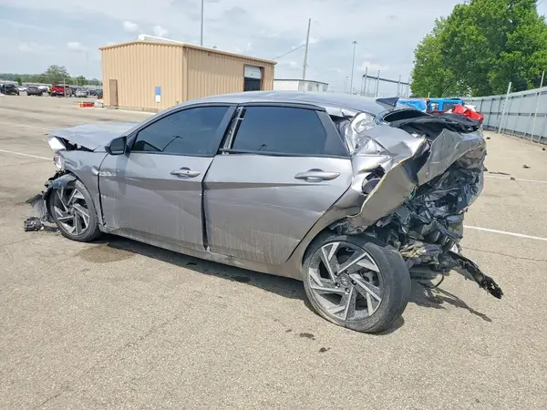 KMHLM4DG1SU878995 2025 HYUNDAI ELANTRA - Image 2