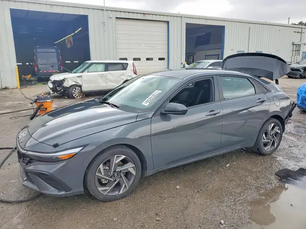 KMHLM4DG1SU884229 2025 HYUNDAI ELANTRA - Image 1