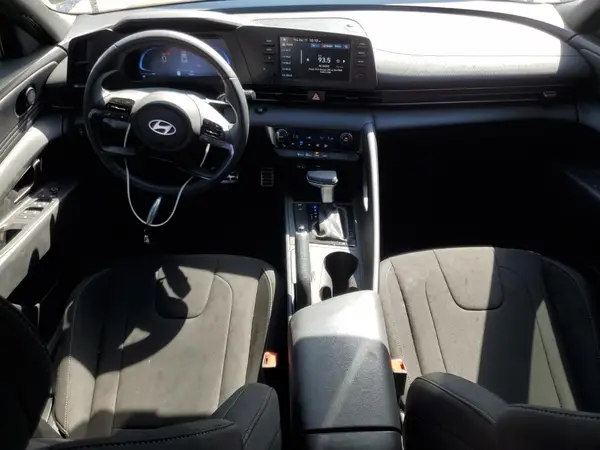 KMHLM4DG1SU885493 2025 HYUNDAI ELANTRA - Image 8