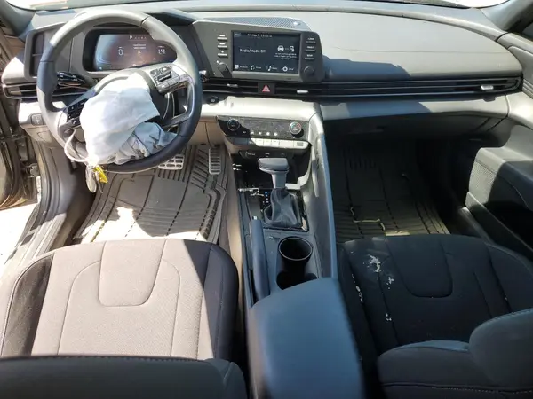 KMHLM4DG1SU902910 2025 HYUNDAI ELANTRA - Image 8