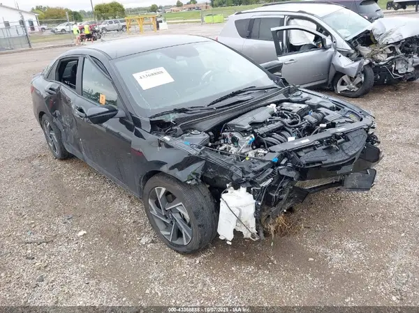 KMHLM4DG1SU908125 2025 HYUNDAI ELANTRA - Image 1