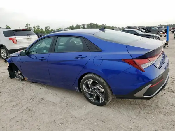 KMHLM4DG1SU917732 2025 HYUNDAI ELANTRA - Image 2
