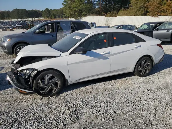 KMHLM4DG1SU920811 2025 HYUNDAI ELANTRA - Image 1