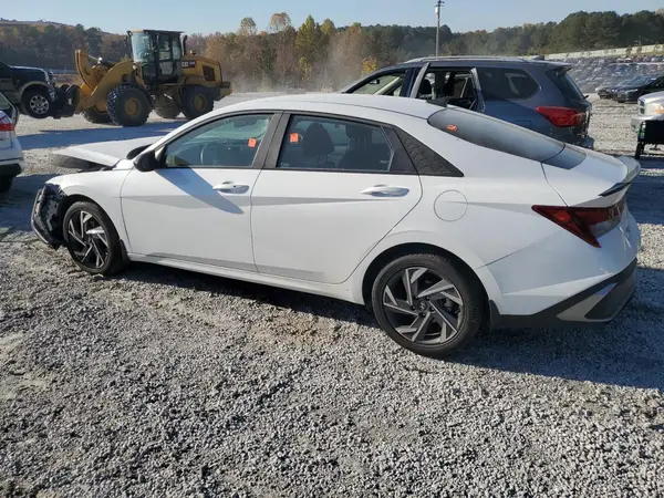 KMHLM4DG1SU920811 2025 HYUNDAI ELANTRA - Image 2