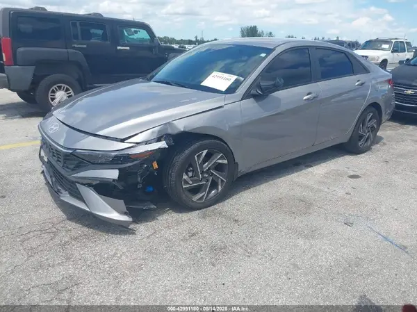 KMHLM4DG1SU929086 2025 HYUNDAI ELANTRA - Image 2