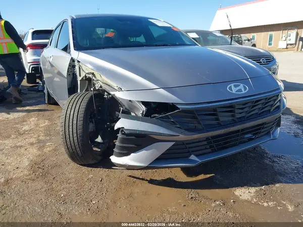 KMHLM4DG1SU929167 2025 HYUNDAI ELANTRA - Image 1