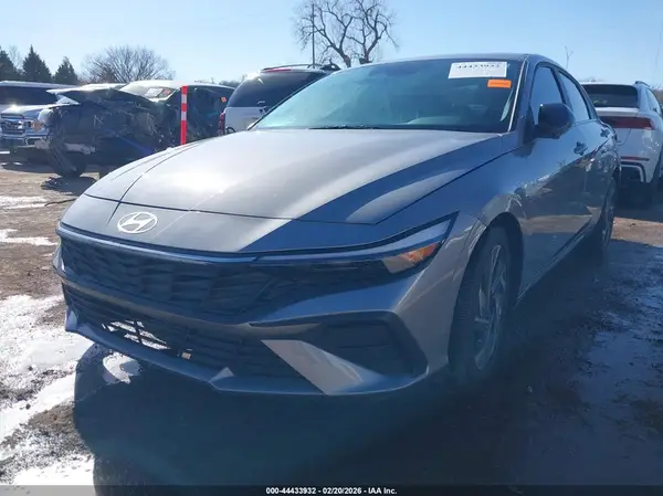 KMHLM4DG1SU929167 2025 HYUNDAI ELANTRA - Image 2