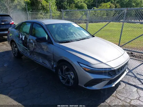 KMHLM4DG1SU930092 2025 HYUNDAI ELANTRA - Image 1