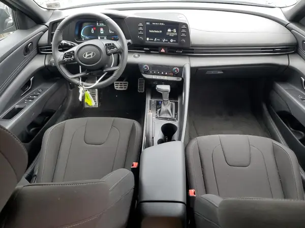 KMHLM4DG1SU933039 2025 HYUNDAI ELANTRA - Image 8