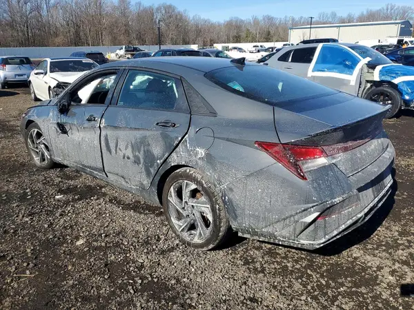 KMHLM4DG1SU937270 2025 HYUNDAI ELANTRA - Image 2