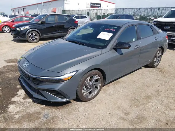 KMHLM4DG1SU938032 2025 HYUNDAI ELANTRA - Image 2