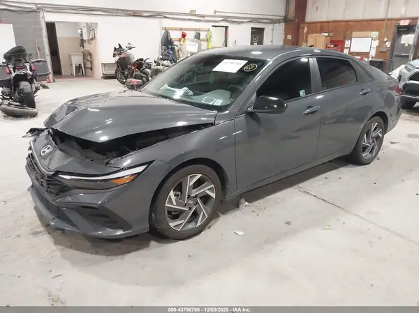 KMHLM4DG1SU961794 2025 HYUNDAI ELANTRA - Image 2