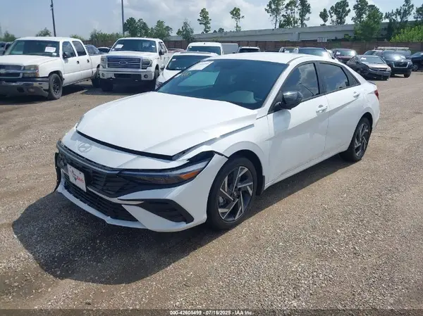KMHLM4DG1SU992785 2025 HYUNDAI ELANTRA - Image 2