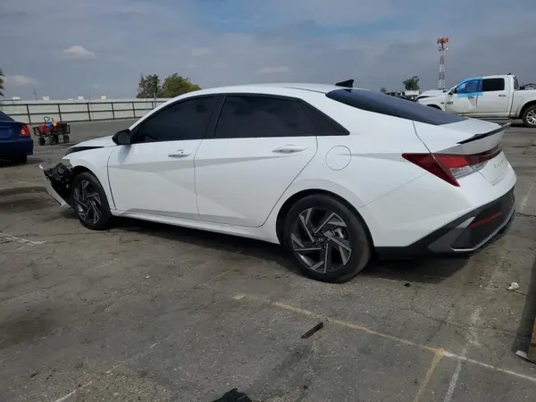 KMHLM4DG1SU993984 2025 HYUNDAI ELANTRA - Image 2