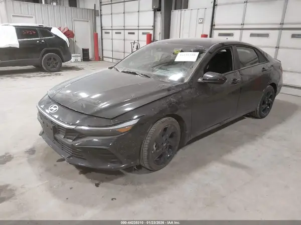 KMHLM4DG1TU099579 2026 HYUNDAI ELANTRA - Image 2