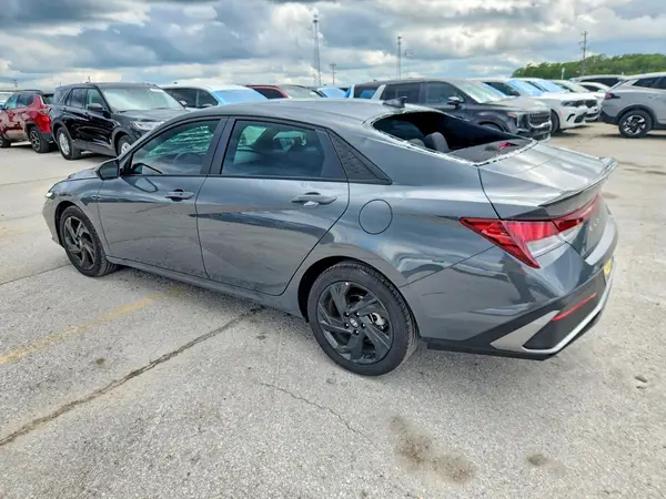 KMHLM4DG1TU120320 2026 HYUNDAI ELANTRA - Image 2