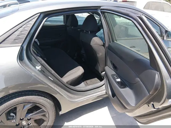 KMHLM4DG1TU121113 2026 HYUNDAI ELANTRA - Image 8