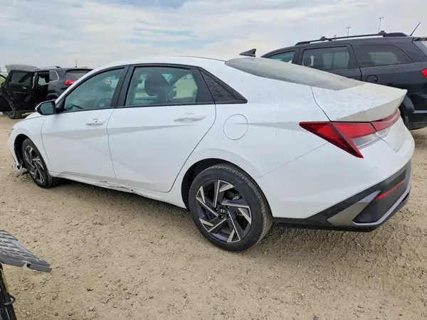 KMHLM4DG1TU132063 2026 HYUNDAI ELANTRA - Image 2