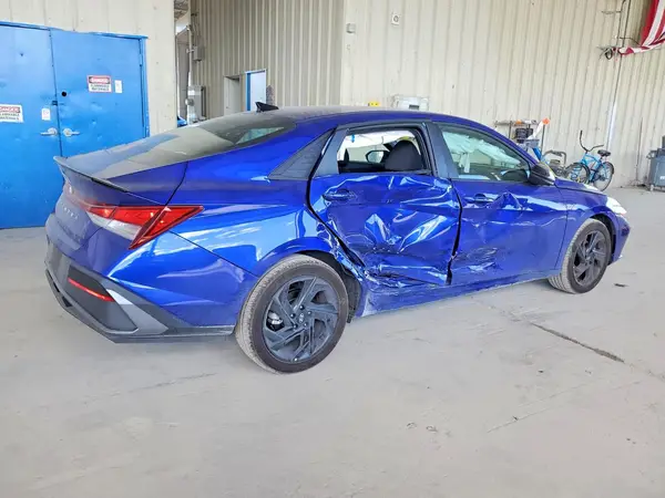 2026 HYUNDAI ELANTRA COPART lot 78989175 auction photo 3