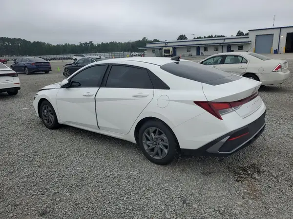 KMHLM4DG2RU647193 2024 HYUNDAI ELANTRA - Image 2