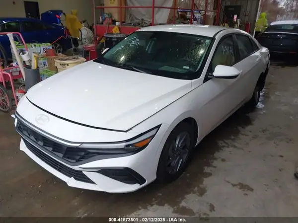 KMHLM4DG2RU655830 2024 HYUNDAI ELANTRA - Image 2