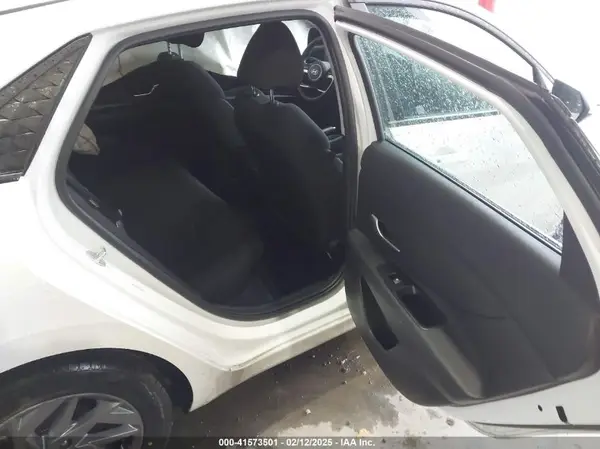 KMHLM4DG2RU655830 2024 HYUNDAI ELANTRA - Image 8