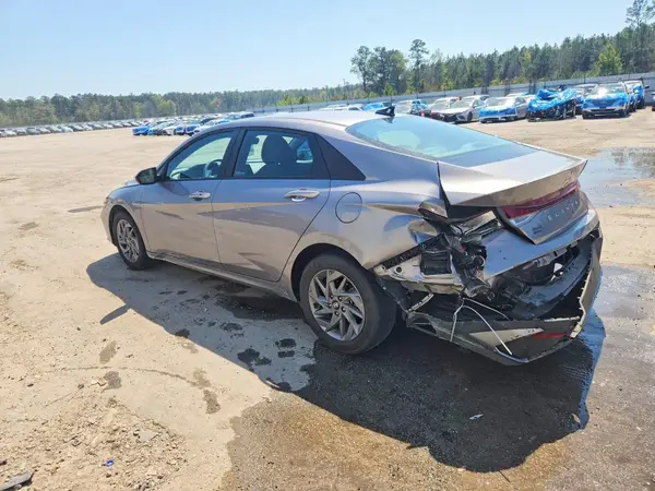 KMHLM4DG2RU664625 2024 HYUNDAI ELANTRA - Image 2