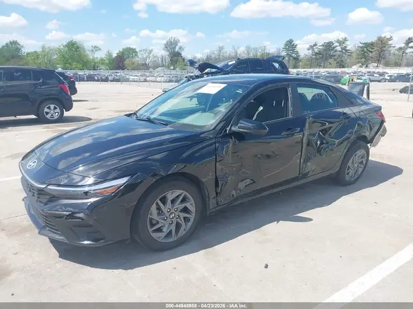 KMHLM4DG2RU665337 2024 HYUNDAI ELANTRA - Image 2