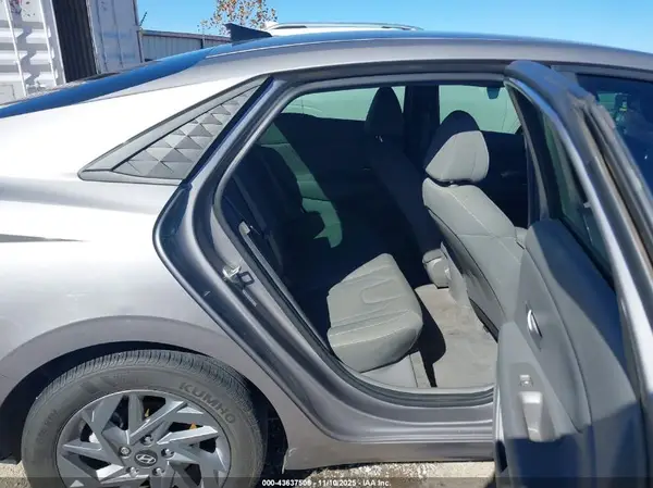 KMHLM4DG2RU669615 2024 HYUNDAI ELANTRA - Image 8