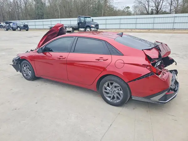 KMHLM4DG2RU671784 2024 HYUNDAI ELANTRA - Image 2
