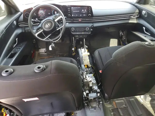 KMHLM4DG2RU673048 2024 HYUNDAI ELANTRA - Image 8
