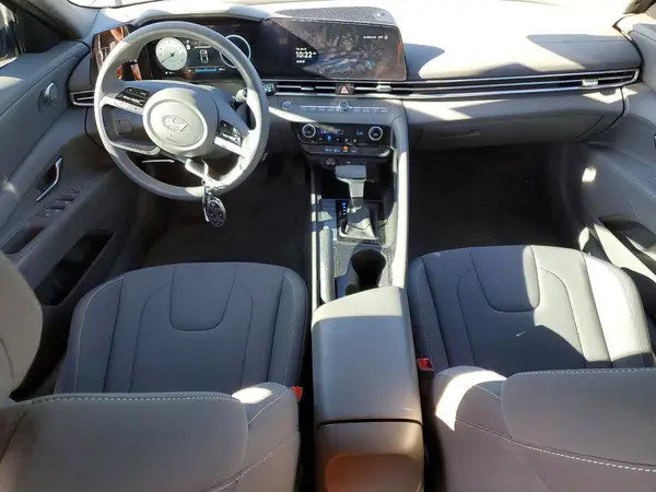KMHLM4DG2RU674359 2024 HYUNDAI ELANTRA - Image 8
