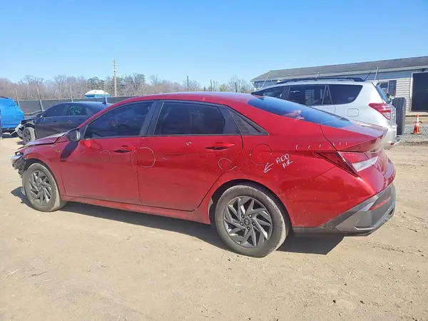 KMHLM4DG2RU675270 2024 HYUNDAI ELANTRA - Image 2