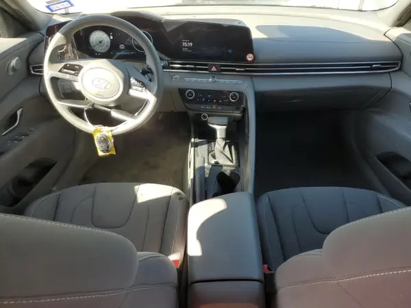 KMHLM4DG2RU676838 2024 HYUNDAI ELANTRA - Image 8