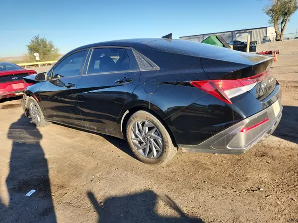 KMHLM4DG2RU676953 2024 HYUNDAI ELANTRA - Image 2