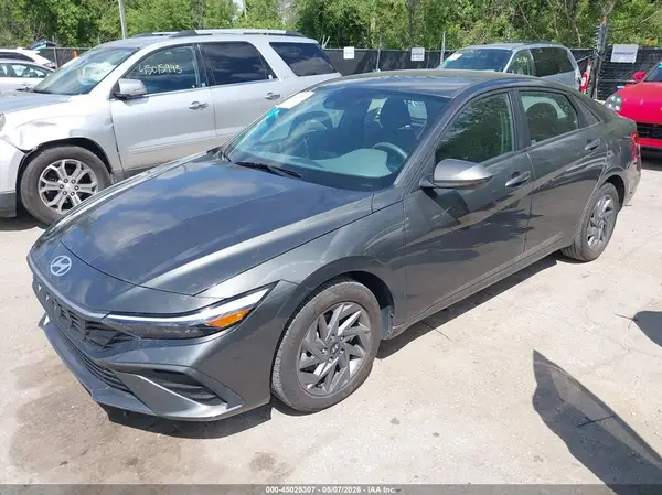 KMHLM4DG2RU678511 2024 HYUNDAI ELANTRA - Image 2
