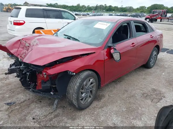 KMHLM4DG2RU684096 2024 HYUNDAI ELANTRA - Image 2