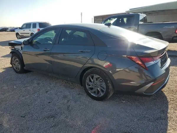 KMHLM4DG2RU699679 2024 HYUNDAI ELANTRA - Image 2