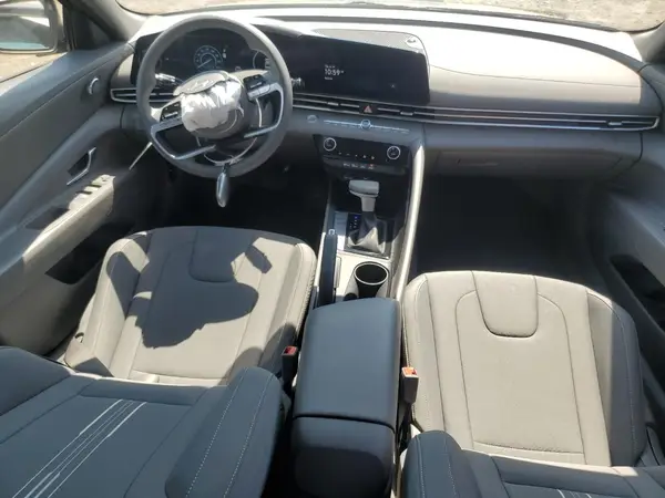 KMHLM4DG2RU711474 2024 HYUNDAI ELANTRA - Image 8