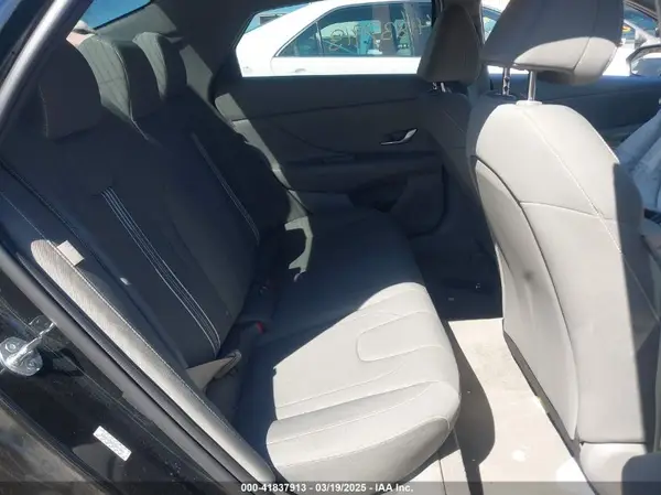 KMHLM4DG2RU725939 2024 HYUNDAI ELANTRA - Image 8