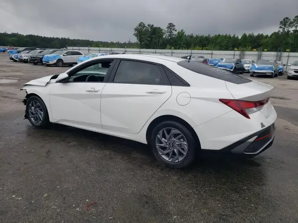 KMHLM4DG2RU727383 2024 HYUNDAI ELANTRA - Image 2
