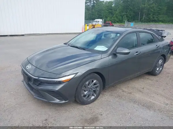 KMHLM4DG2RU733295 2024 HYUNDAI ELANTRA - Image 2