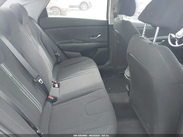 KMHLM4DG2RU733295 2024 HYUNDAI ELANTRA - Image 8