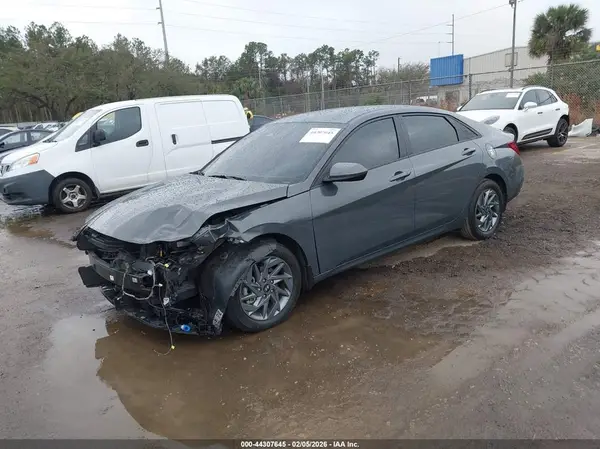 KMHLM4DG2RU734057 2024 HYUNDAI ELANTRA - Image 2