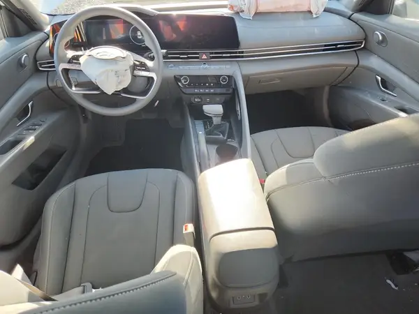 KMHLM4DG2RU737413 2024 HYUNDAI ELANTRA - Image 8