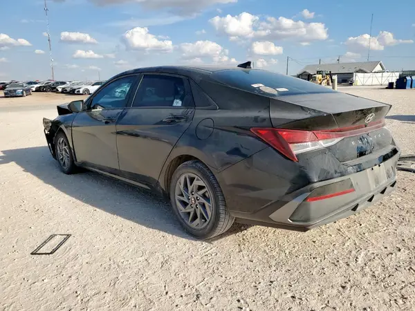 KMHLM4DG2RU737718 2024 HYUNDAI ELANTRA - Image 2