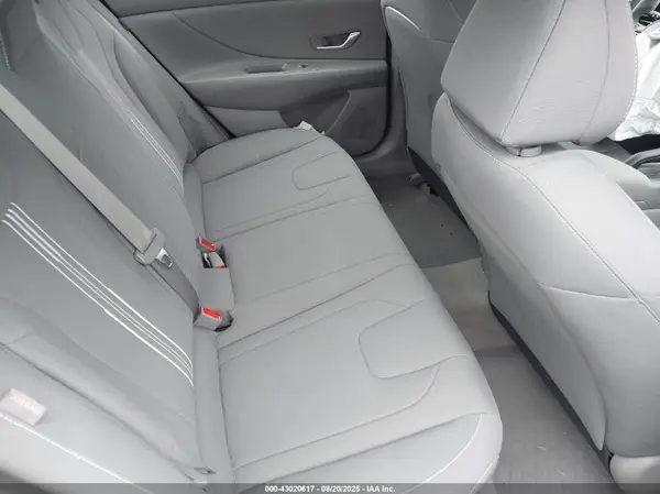 KMHLM4DG2RU742322 2024 HYUNDAI ELANTRA - Image 8