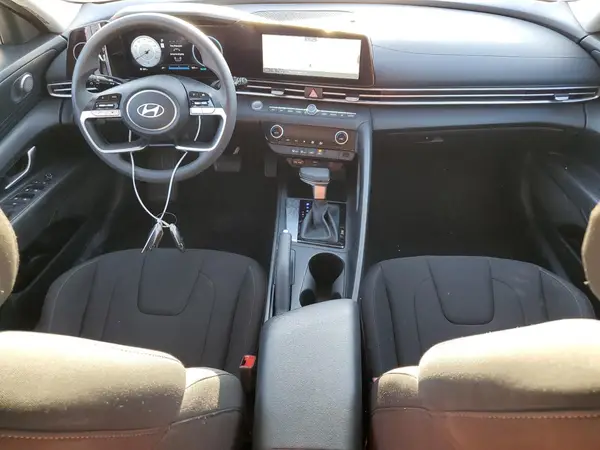 KMHLM4DG2RU743938 2024 HYUNDAI ELANTRA - Image 8